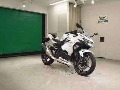 Kawasaki Ninja 400 2023
