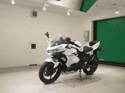 Kawasaki Ninja 400 2023