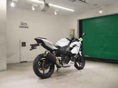 Kawasaki Ninja 400 2023