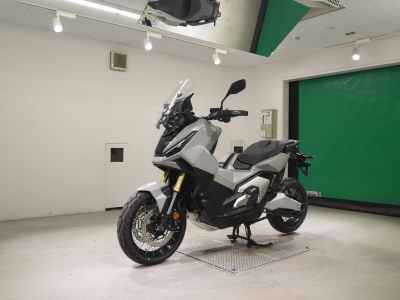 Bimota X-ADV750 2025