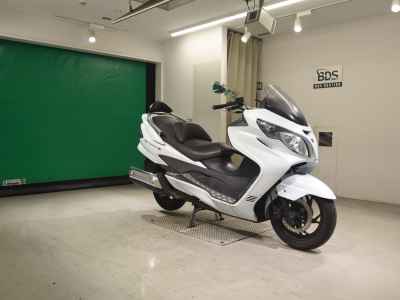 Suzuki Skywave 250S