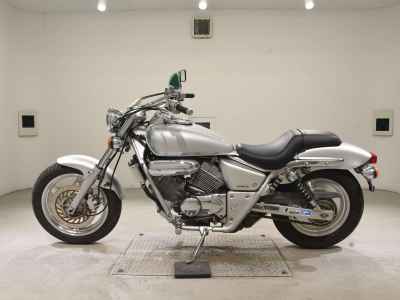 Honda Magna 250