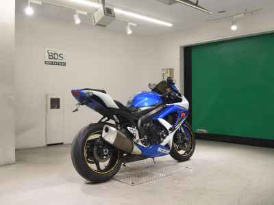 Suzuki GSX-R750 2010