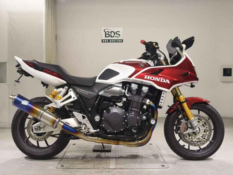 Honda CB1300 Super Boldor 2025