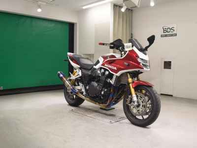 Honda CB1300 Super Boldor 2025