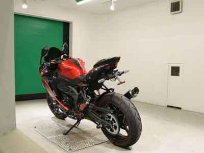 Kawasaki Ninja ZX-25R SE 2023