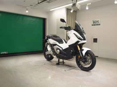 Honda X-Adv 750 2025