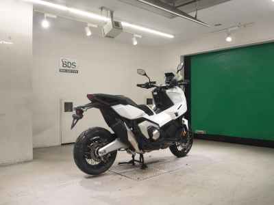 Honda X-Adv 750 2025