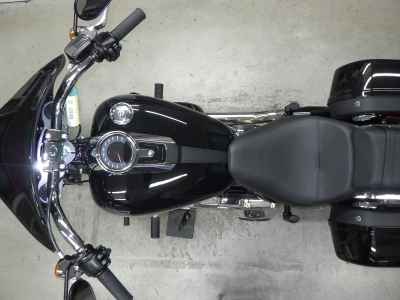 Harley-Davidson Sport Glide FLSB1750 2025