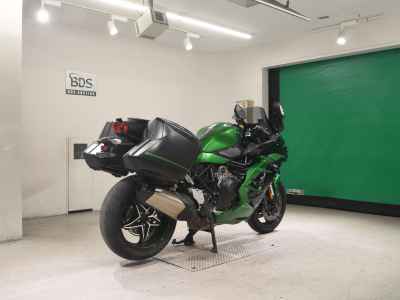Kawasaki Ninja H2 SX 2018
