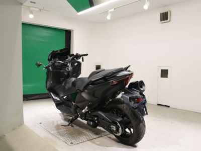 Yamaha TMAX 560 2023