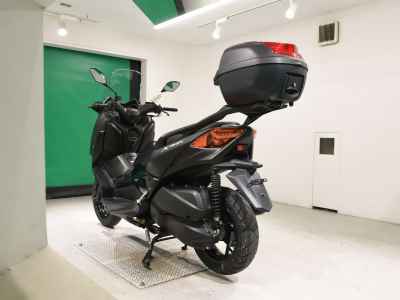 Yamaha XMAX 250
