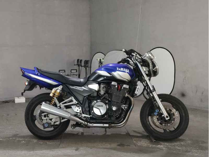 Yamaha XJR1300