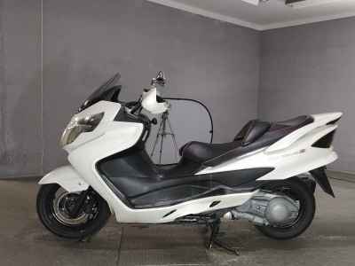 Suzuki Skywave 400S