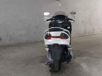 Suzuki Skywave 400S
