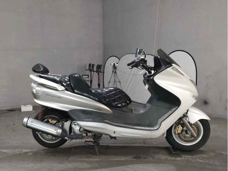 Yamaha Majesty 250C