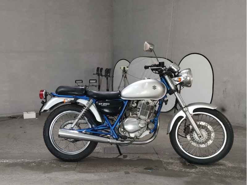 Suzuki ST250E