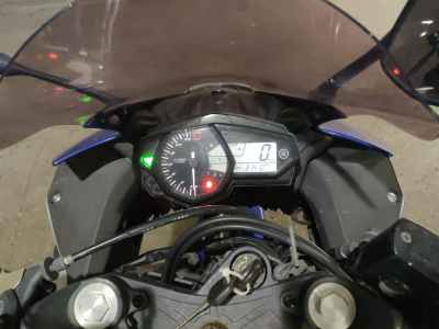 Yamaha YZF-R25 2015