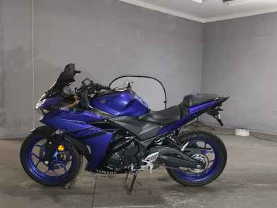 Yamaha YZF-R25 2018