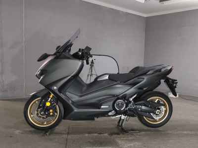 Yamaha TMAX 560 2021