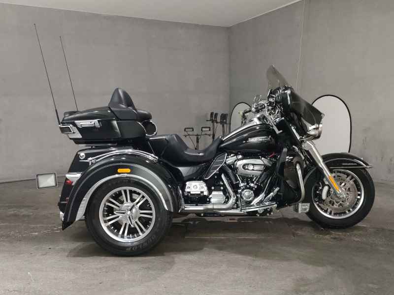 Harley-Davidson Electra Glide FLHTCU1750 Trike 2017