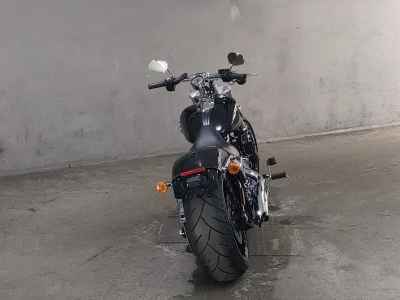 Harley-Davidson Breakout FXSB1690 2017