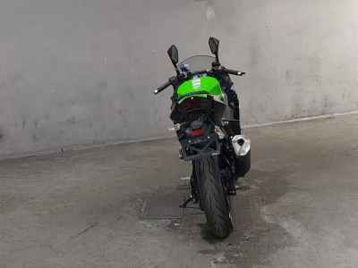 Kawasaki Ninja 400 2021