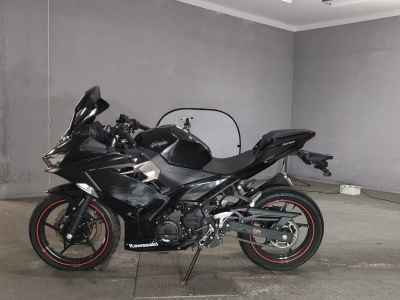 Kawasaki Ninja 400 2018