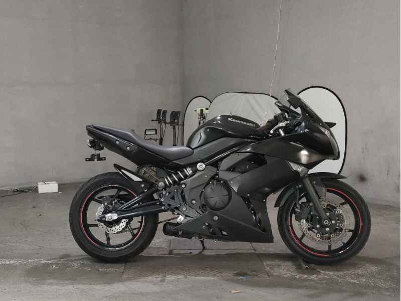 Kawasaki Ninja 400R 2010