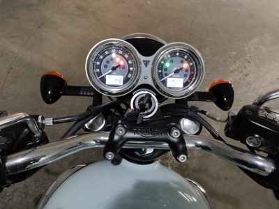 Triumph Bonneville T100 2023