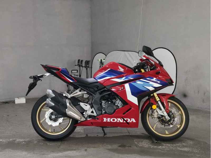 Honda CBR250RR 2023