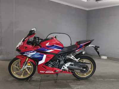 Honda CBR250RR 2023