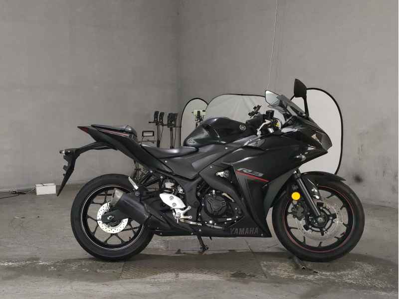 Yamaha YZF-R3 2018
