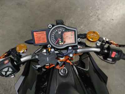 KTM 1290 Super Duke R 2015
