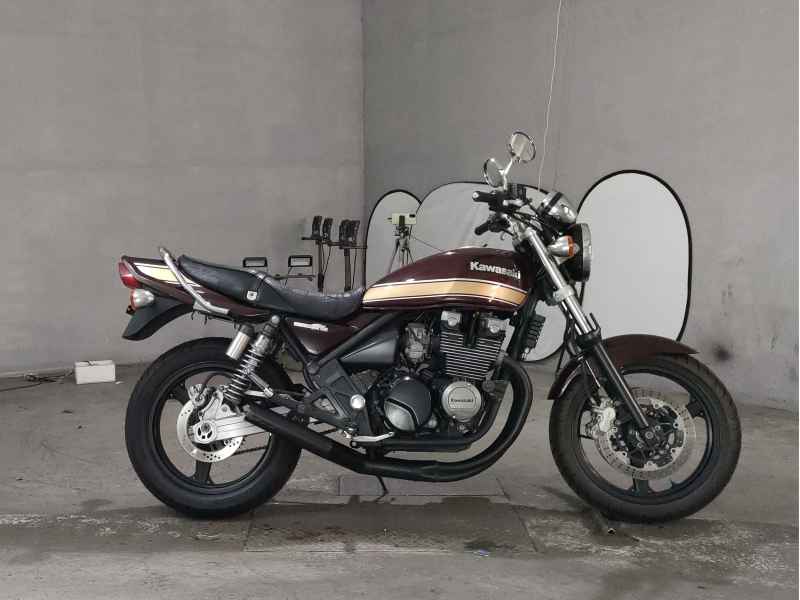 Kawasaki Zephyr 400 2006