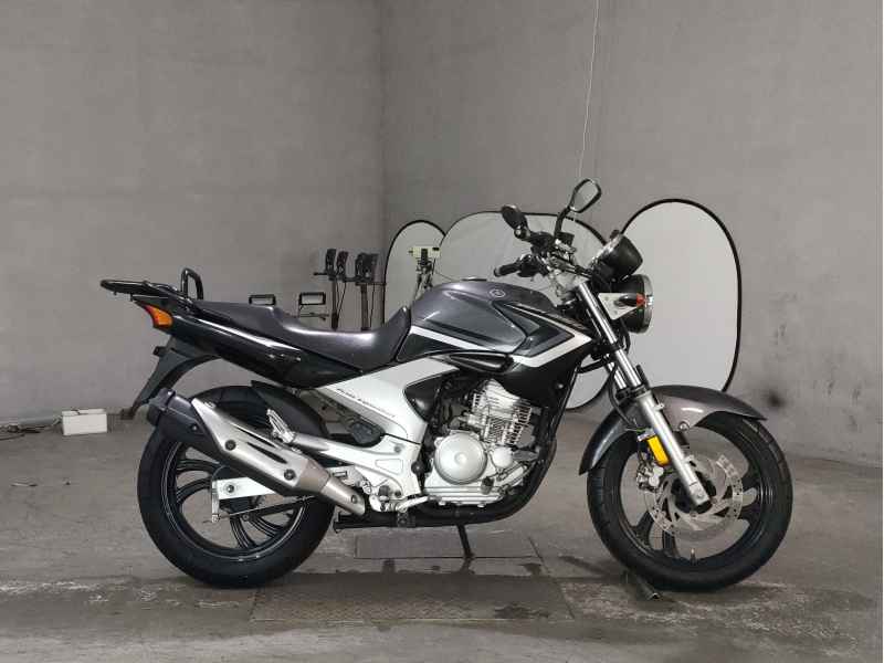 Yamaha YBR250 2012