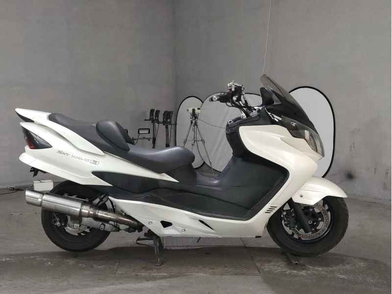 Suzuki Skywave 250S