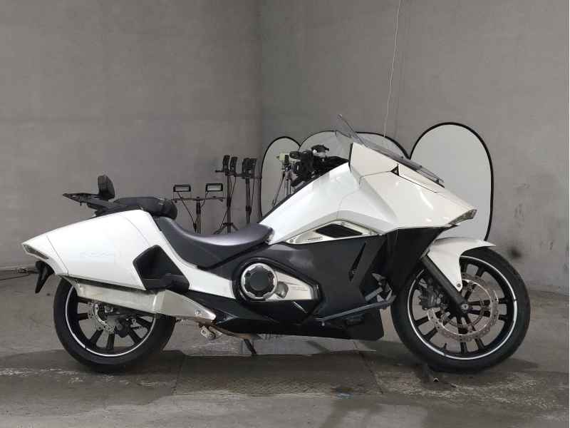 Honda NM4 Vultus 2015