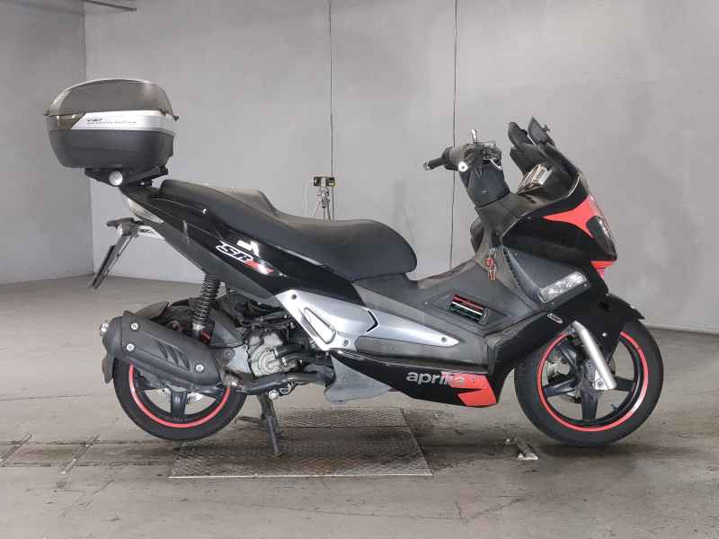Aprilia ｱﾌﾟﾘﾘｱ SR Max 125