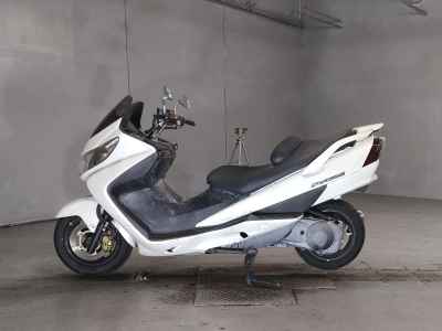 Suzuki Skywave 250S