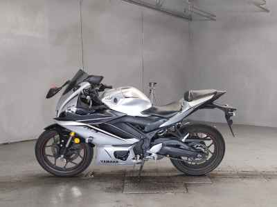 Yamaha YZF-R3 2022