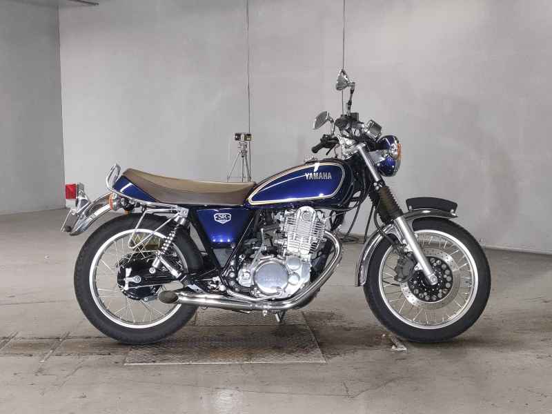 Yamaha SR400 2021