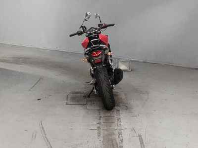 Suzuki Gladius SFV400 2010