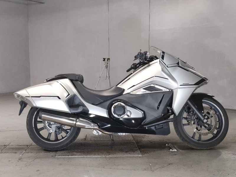Honda NM4 Vultus 2015