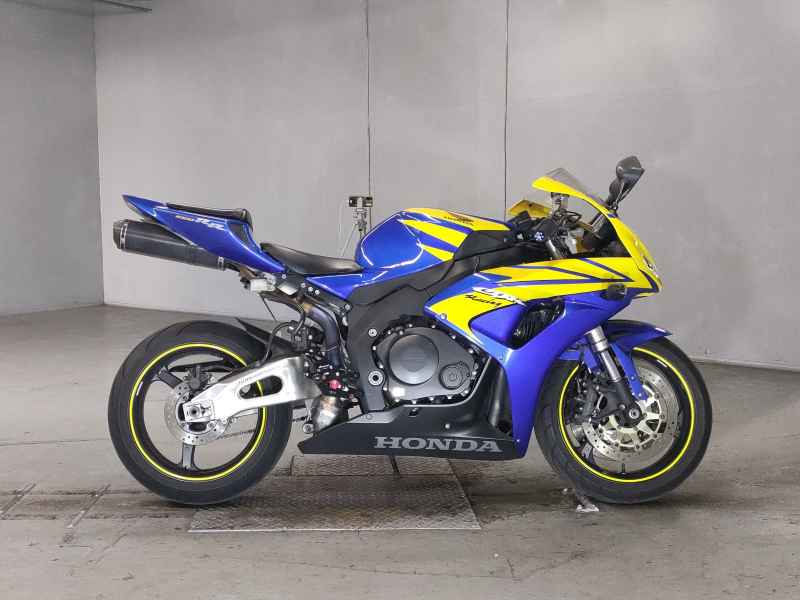 Honda CBR1000RR 2006