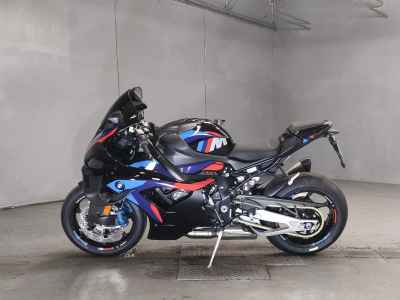 BMW M1000RR 2025