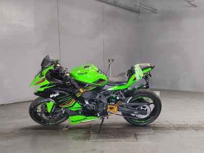 Kawasaki Ninja ZX-4RR 2024