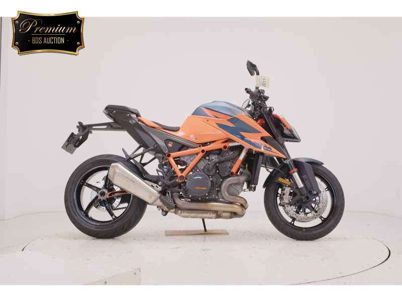 KTM 1290 Super Duke R 2021
