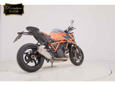 KTM 1290 Super Duke R 2021