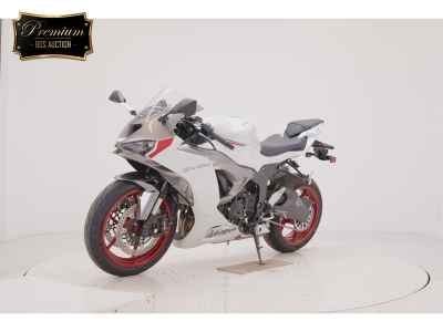 Kawasaki Ninja ZX-6R 2025